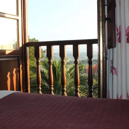 La De Salmon 3* Santillana del Mar