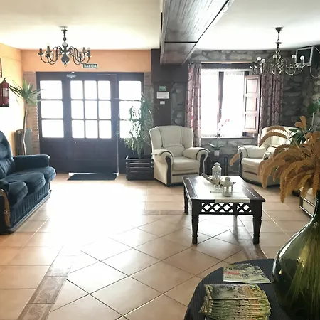 Hotel Rural La De Salmon 3*
